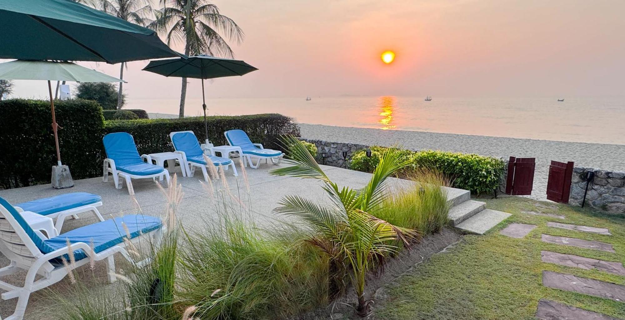 Absolute Beachfront Villa Ban Huai Yang Eksteriør billede